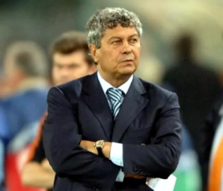 Antrenorul Mircea Lucescu a fost ranit intr-un accident rutier pe Bd. Vasile Milea din Bucuresti