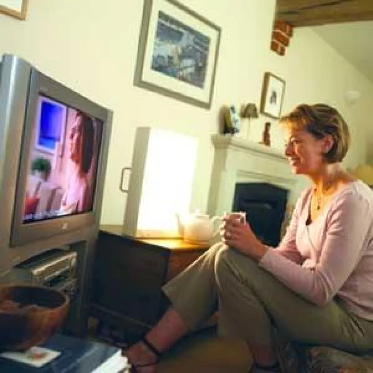 Apostolache mai are motive de bucurie. Creditul cu buletinul nu a murit