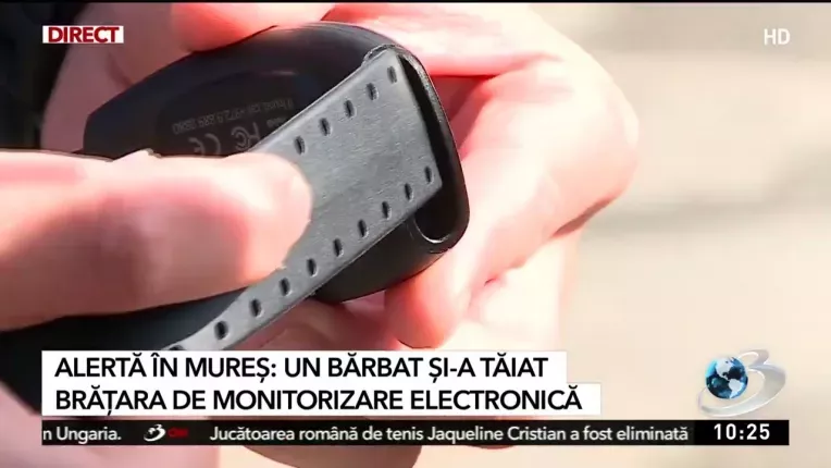 Barbat din Mures si-a taiat bratara de monitorizare si a amenintat ca se arunca de la etaj