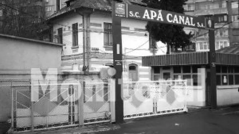 Cine a preluat datoriile dupa divizare?