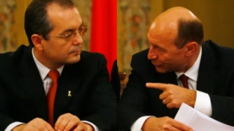 Dan Tapalaga  (HotNews) despre Emil Boc: "Un cadavru politic bine intentionat" 