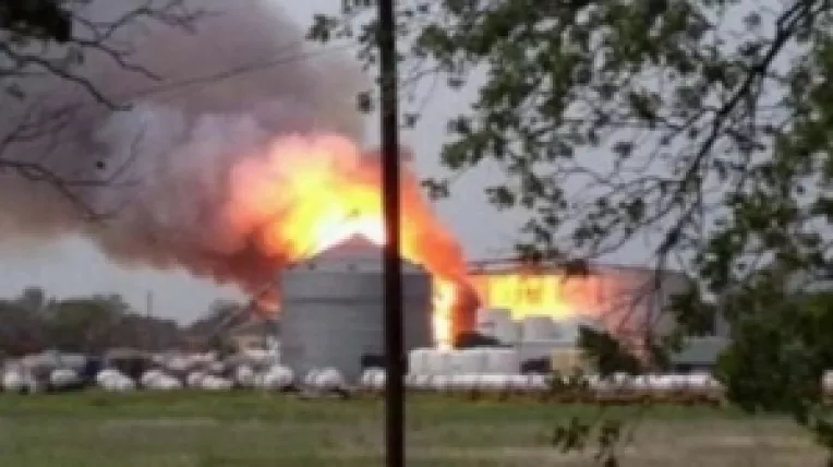 Explozie la o fabrica de ingrasaminte din orasul West din Texas