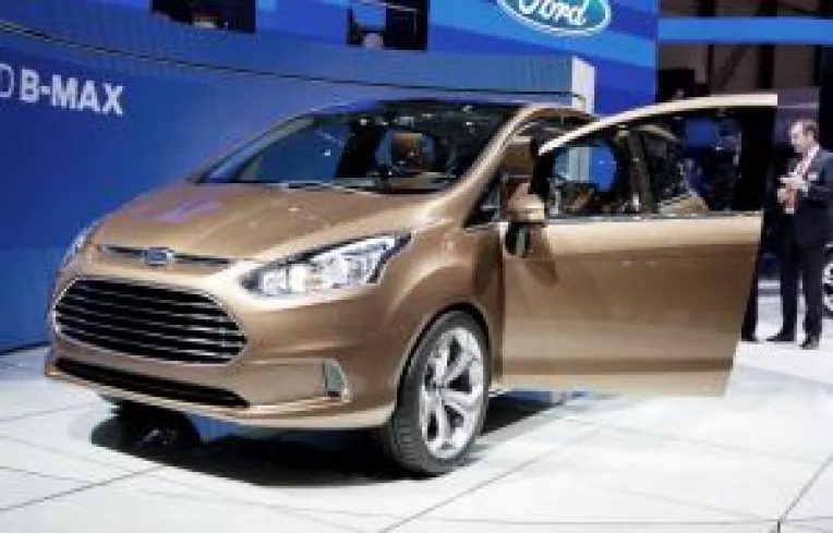 Ford amana investitiile la Craiova