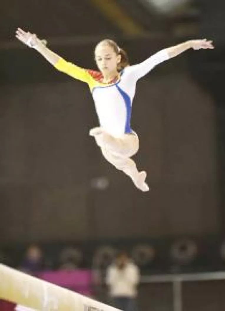 Gorjeanca medaliata la CE de gimnastica