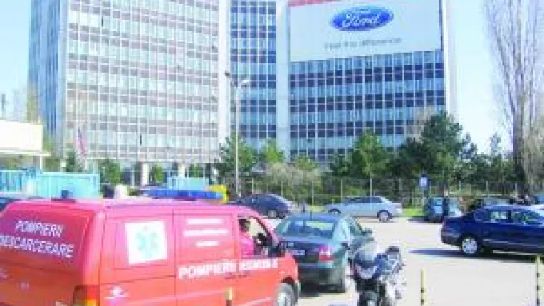 Incepe "meciul" Primaria Carcea - Ford Romania