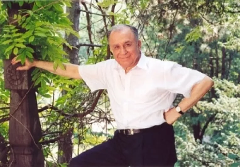 Ion Iliescu le raspunde diversionistilor care vehiculeaza neadevaruri legate de revolutie si de evenimentele din 13 iunie 1990 si venirea minerilor 