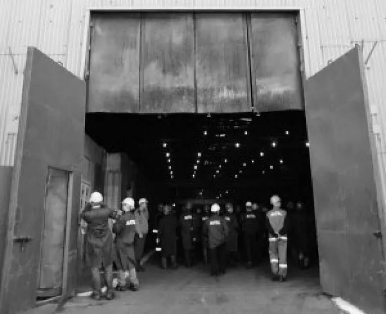 Nevoiti sa stea acasa!