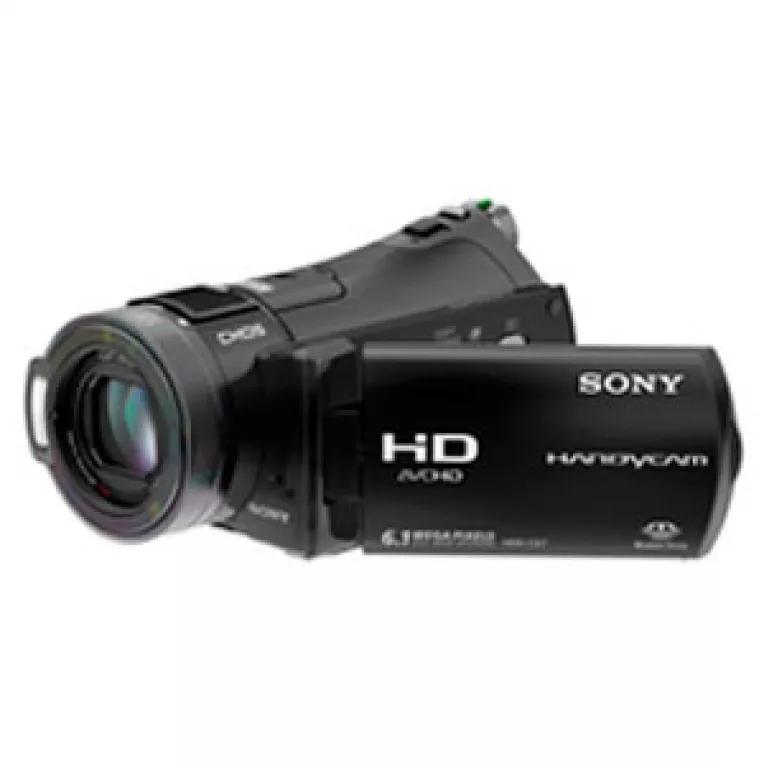 Noi camere video HD marca Sony