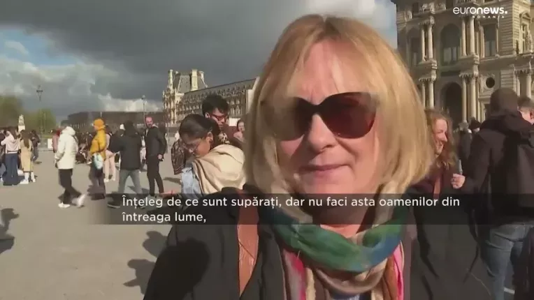 Protestele continua in Franta. Muzeul Luvru a fost inchis, iar angajatii au iesit in strada