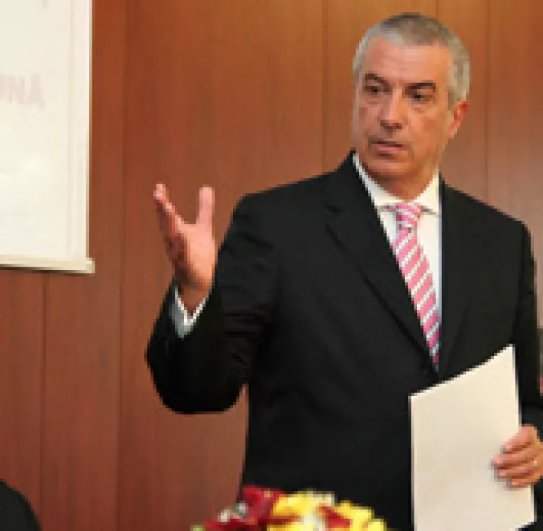 Tariceanu trimite DNA la Autostrada Bucuresti Pitesti