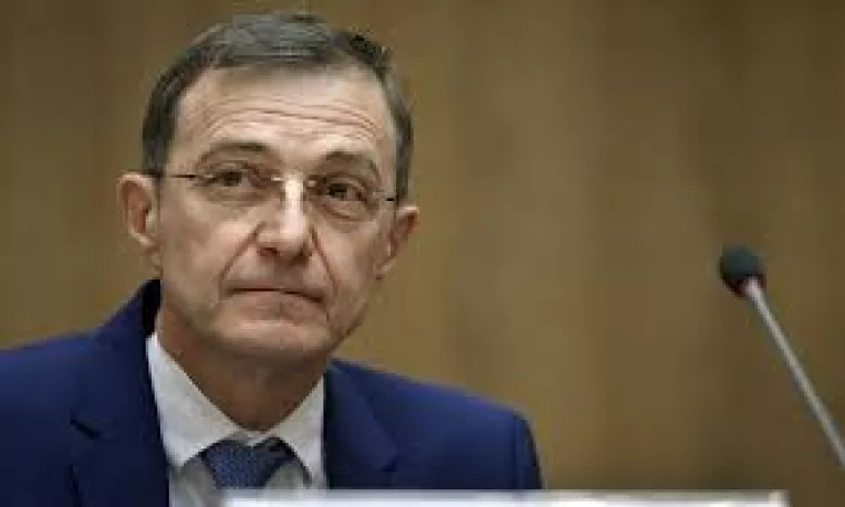 Un eseu exceptional de Ioan Aurel Pop: Ganduri la vreme de restriste